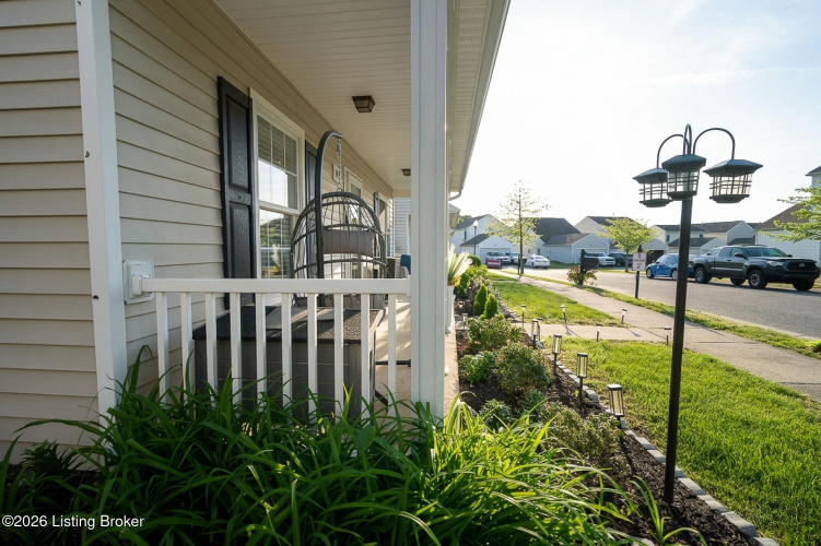 Listing Image 14