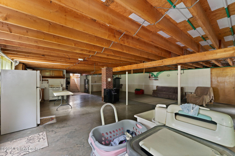 Listing Image 42