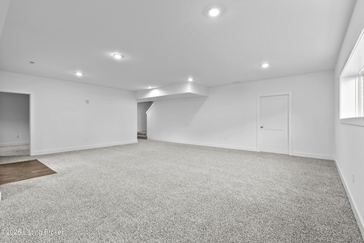 Listing Image 40