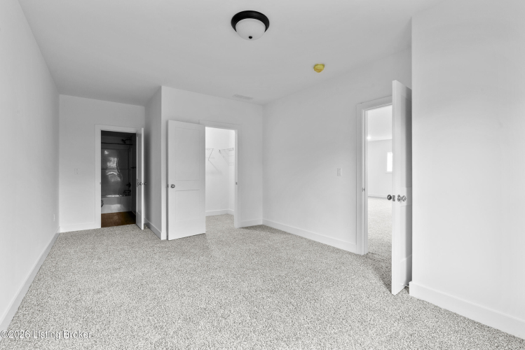 Listing Image 41