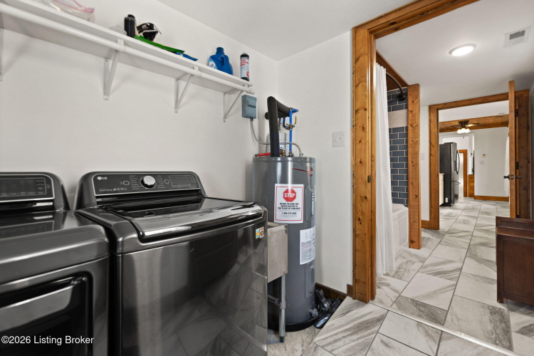 Listing Image 20