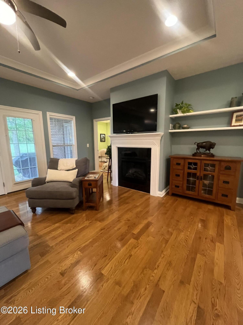 Listing Image 15
