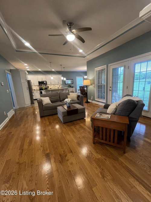 Listing Image 16