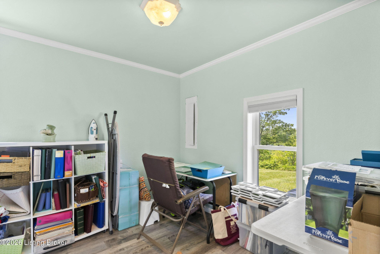 Listing Image 20