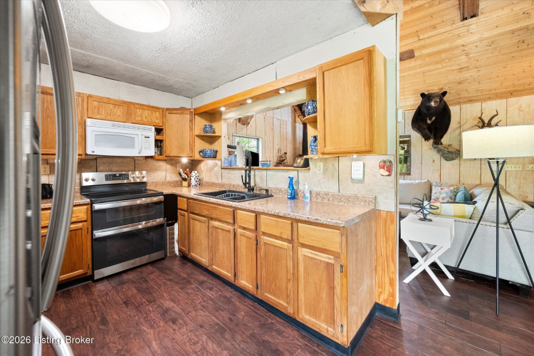 Listing Image 16
