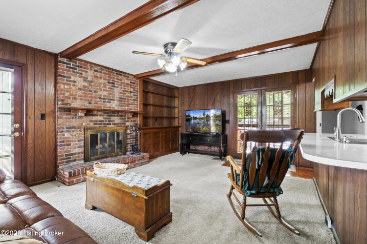 Listing Image 18