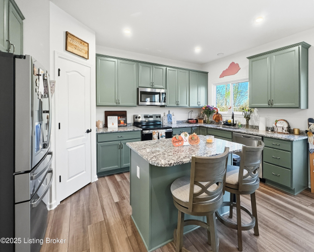 Listing Image 13