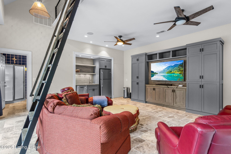 Listing Image 130