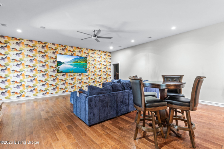 Listing Image 89