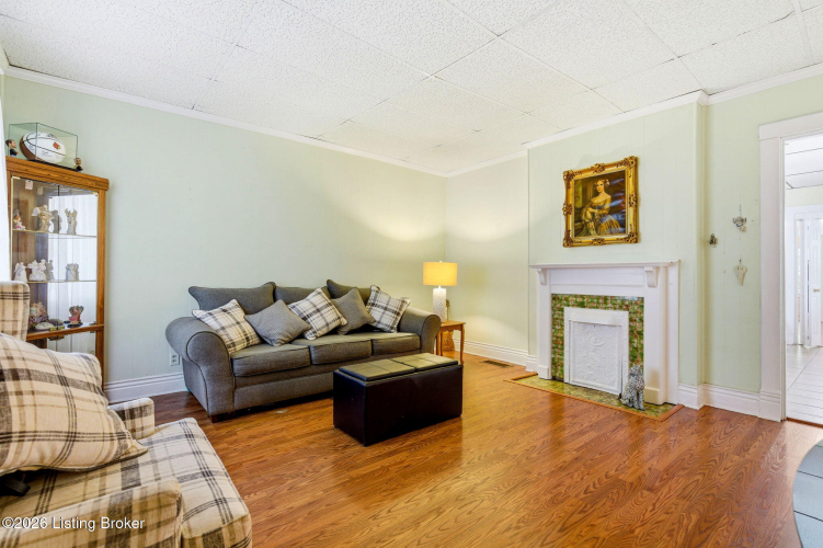 Listing Image 14