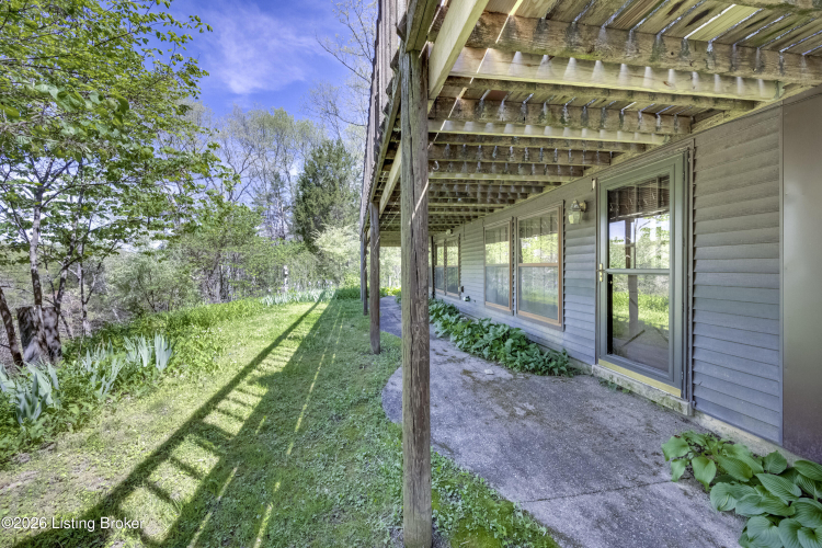 Listing Image 56