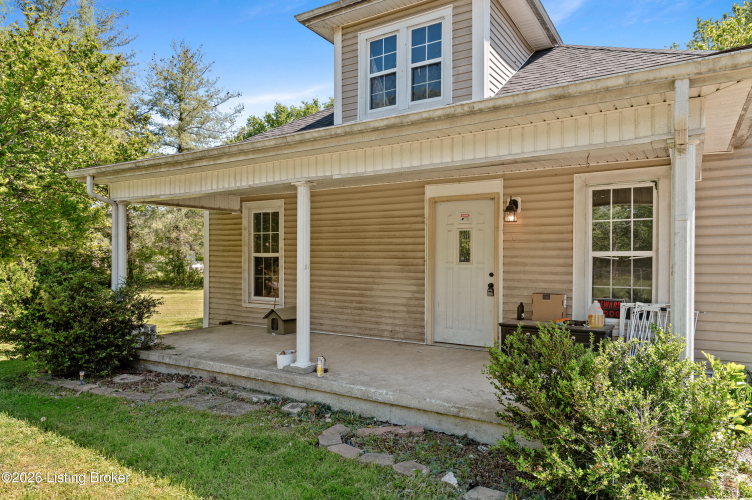 Listing Image 4
