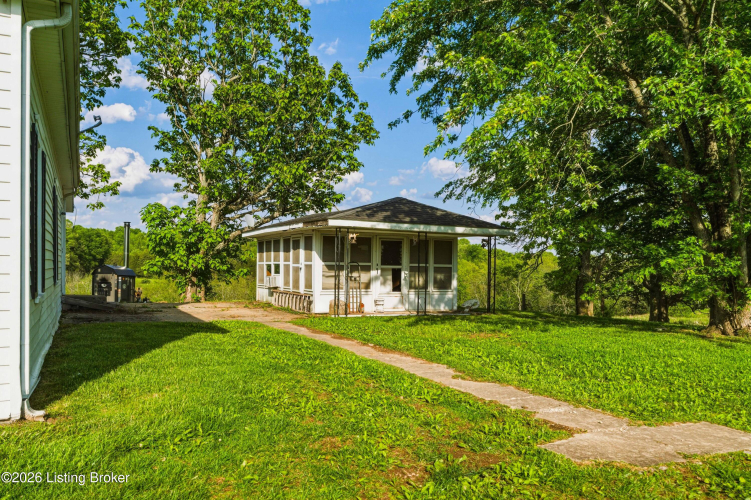 Listing Image 14