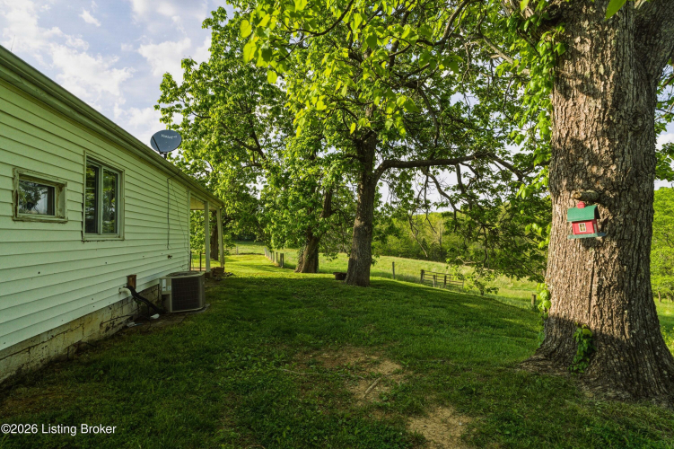Listing Image 37