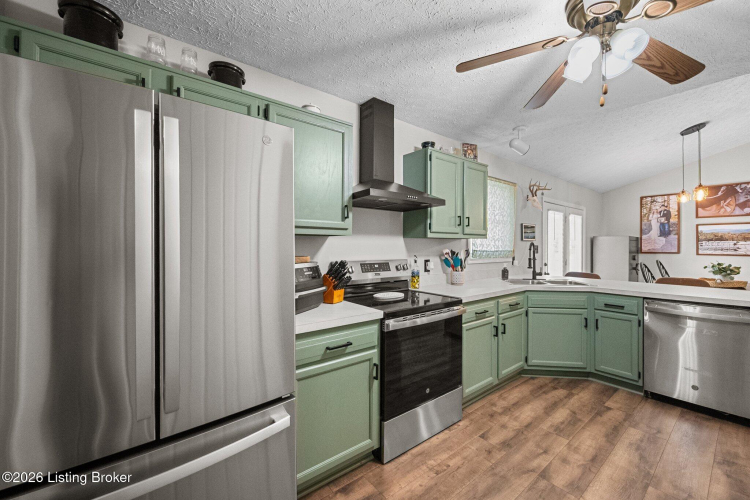 Listing Image 17