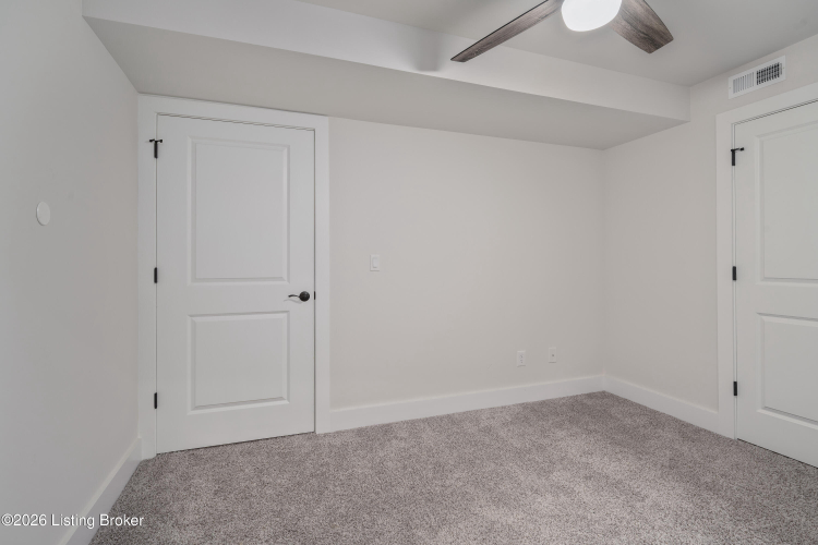 Listing Image 37