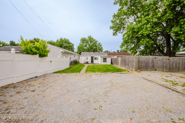 Listing Image 16