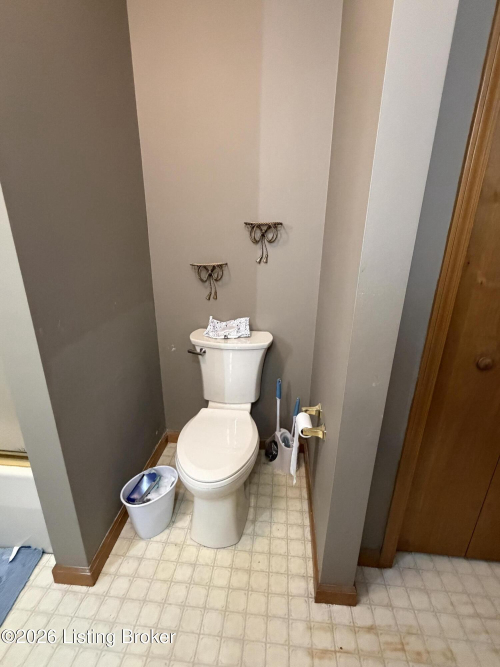 Listing Image 17