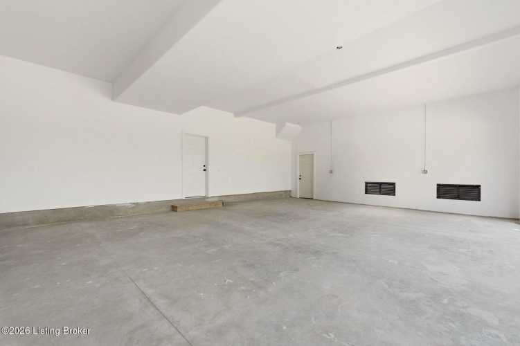 Listing Image 50