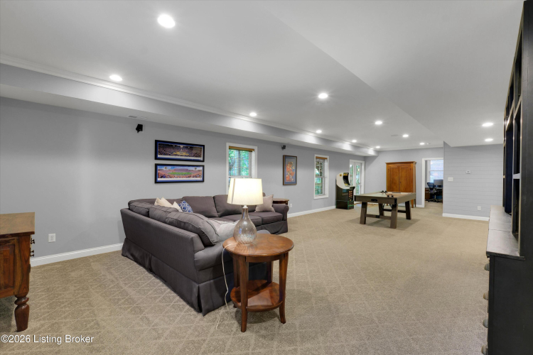 Listing Image 58