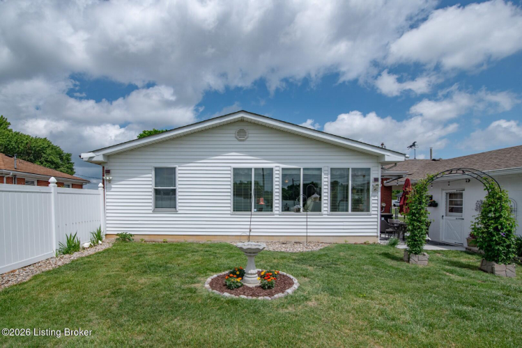 Listing Image 15