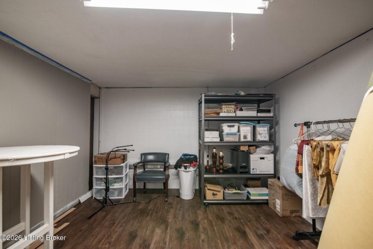 Listing Image 65