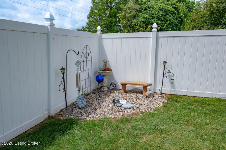 Listing Image 73