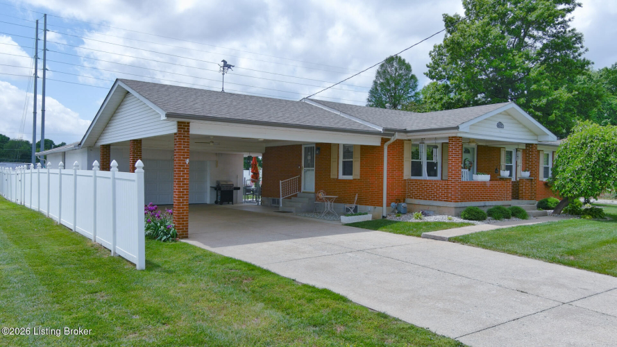 Listing Image 9
