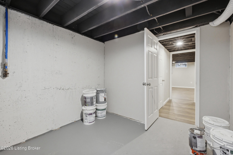 Listing Image 31