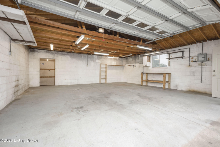 Listing Image 26