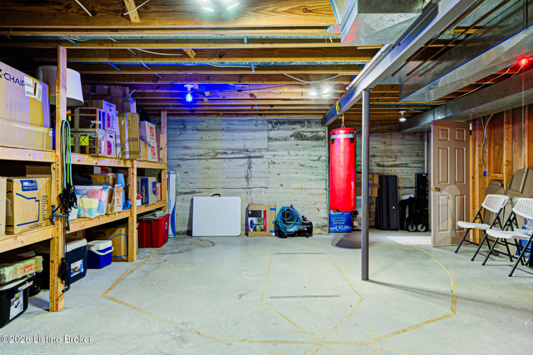 Listing Image 42