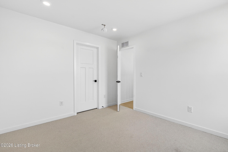 Listing Image 57