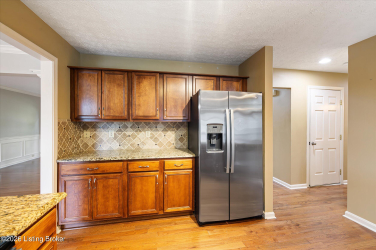 Listing Image 13