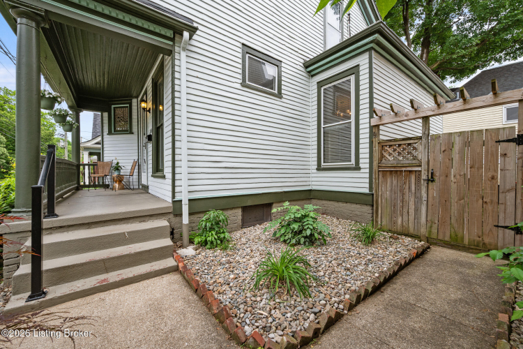Listing Image 52