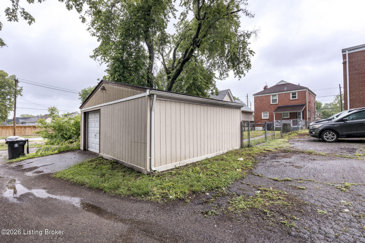 Listing Image 27