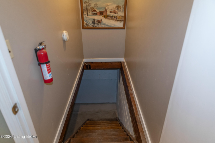 Listing Image 38
