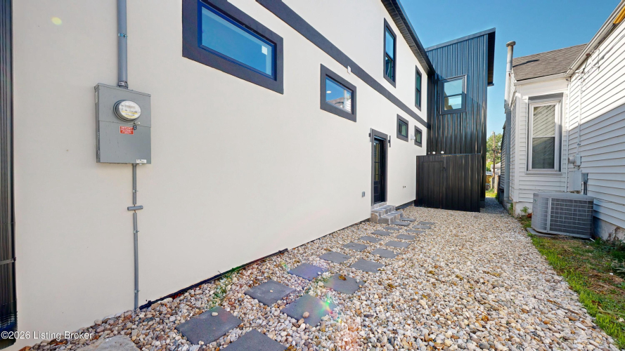Listing Image 39