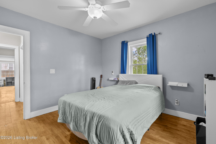 Listing Image 19