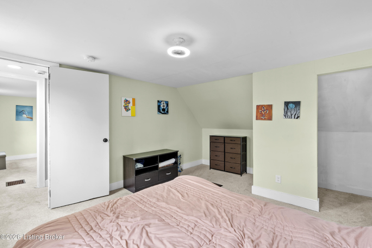 Listing Image 30