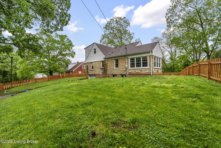 Listing Image 38