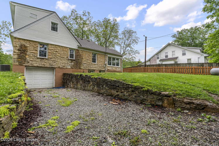 Listing Image 41