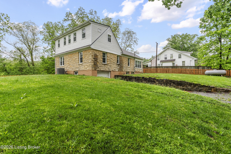 Listing Image 42