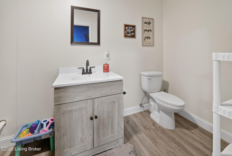 Listing Image 56