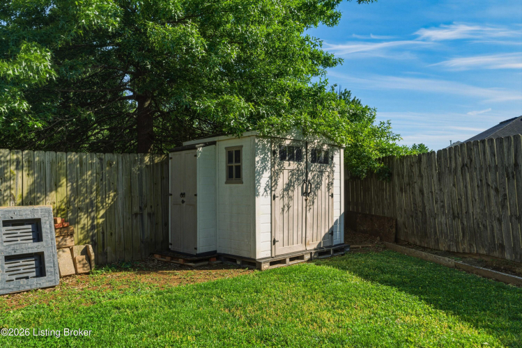 Listing Image 8