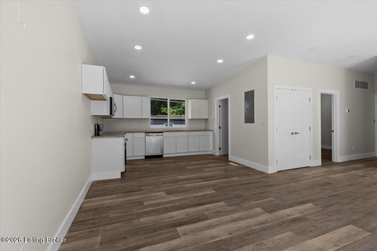 Listing Image 56