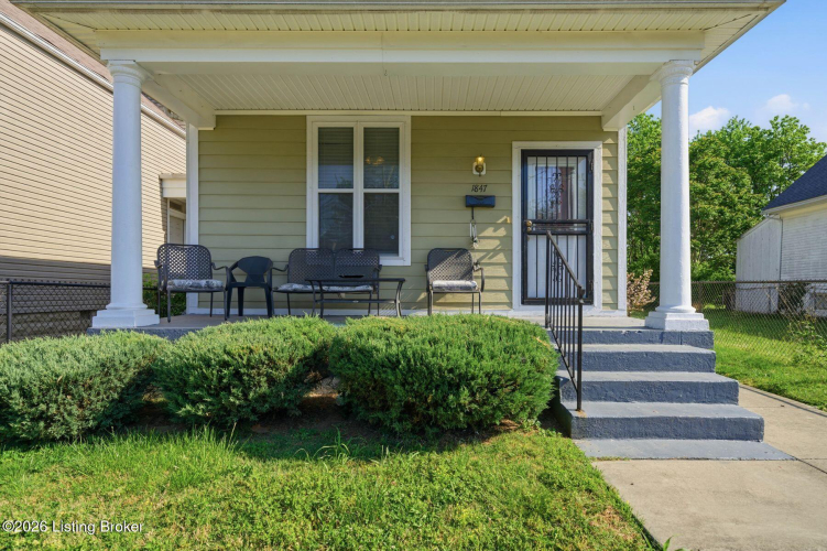 Listing Image 5
