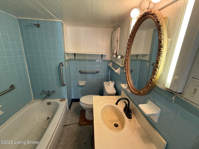 Listing Image 16