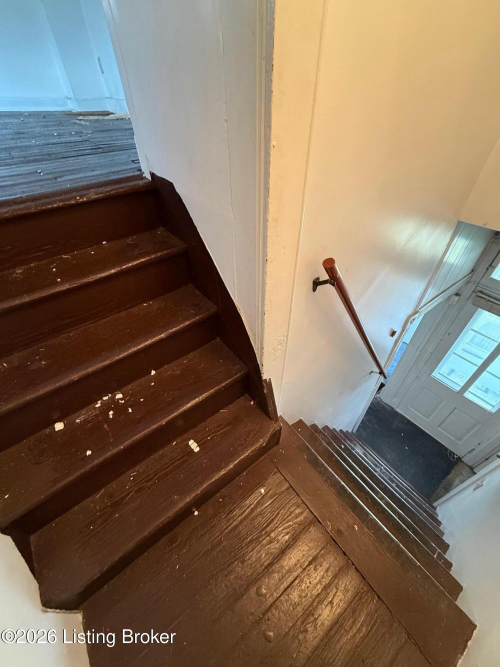 Listing Image 17