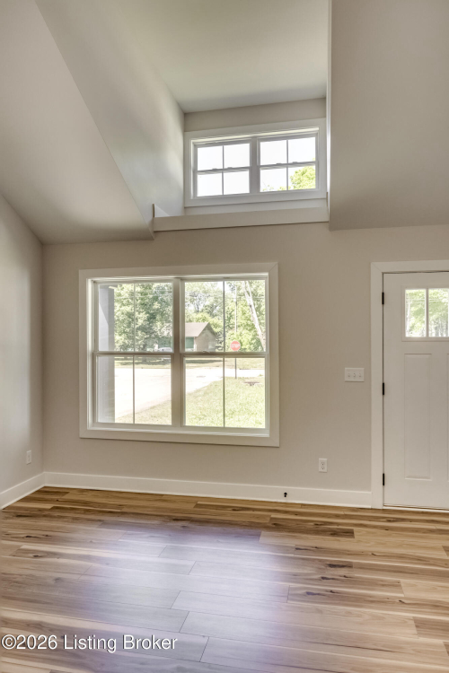 Listing Image 16