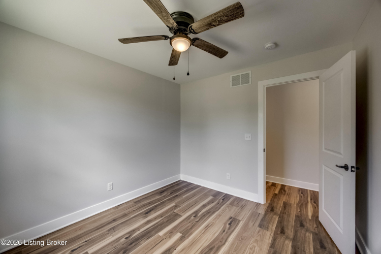Listing Image 54